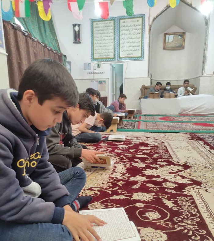 همت قرآني نوجوانان کانون انصار المهدي(عج) مسجد حضرت قائم آل محمد(عج) بجنورد در ماه رمضان