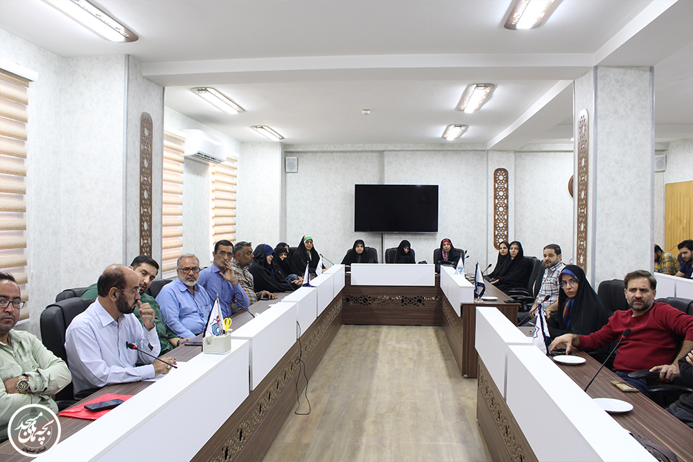 نشست همانديشي مديران کانونهاي مساجد استان با مديرکل فرهنگ و ارشاد اسلامي