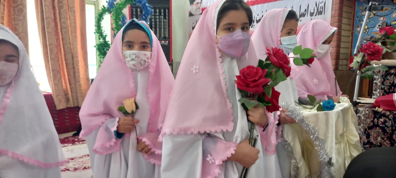 اولين روز از دهه فجر؛ جشن روشنايي 9 ساله ها در مسجد پنج تن آل عباء بجنورد