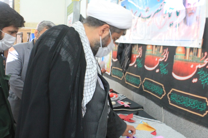 گراميداشت ارزش هاي دفاع مقدس به روش نوجوانان مسجد جامع شهر راز