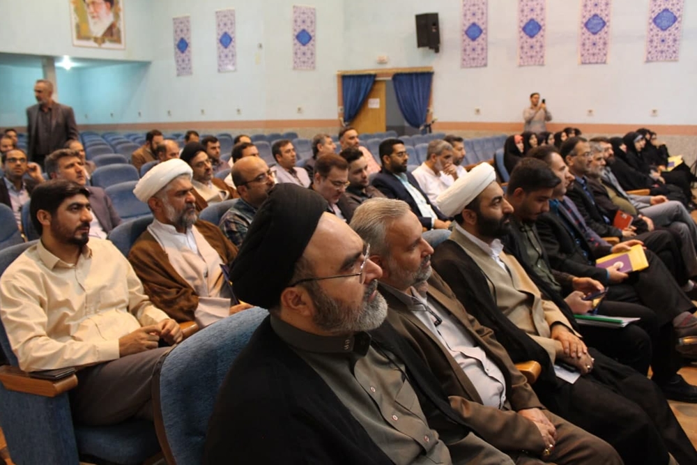 افتتاحيه گردهمايي آموزشي توجيهي کارشناسان فرهنگي‌هنري و آموزش ستادهاي استاني کانون‌هاي مساجد