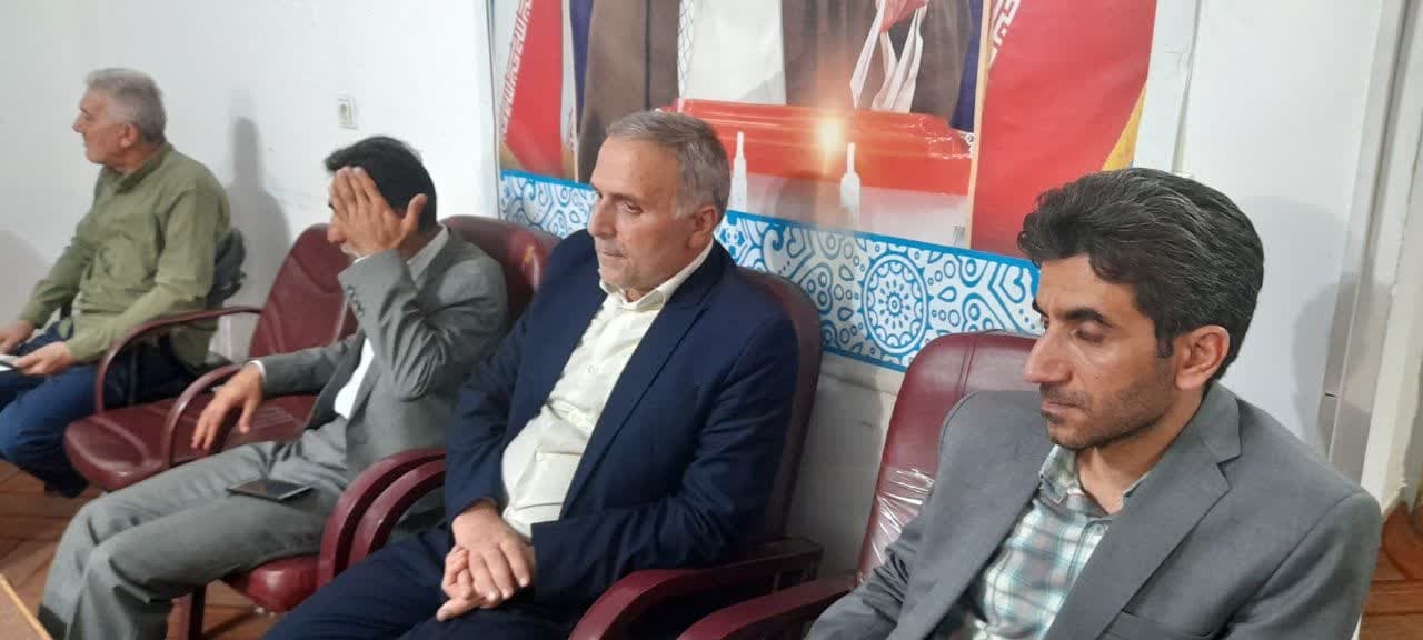 نشست سرپرست ستاد فهماي مازندران با نماينده مجلس شهرستانهاي نکا .بهشهر و گلوگاه