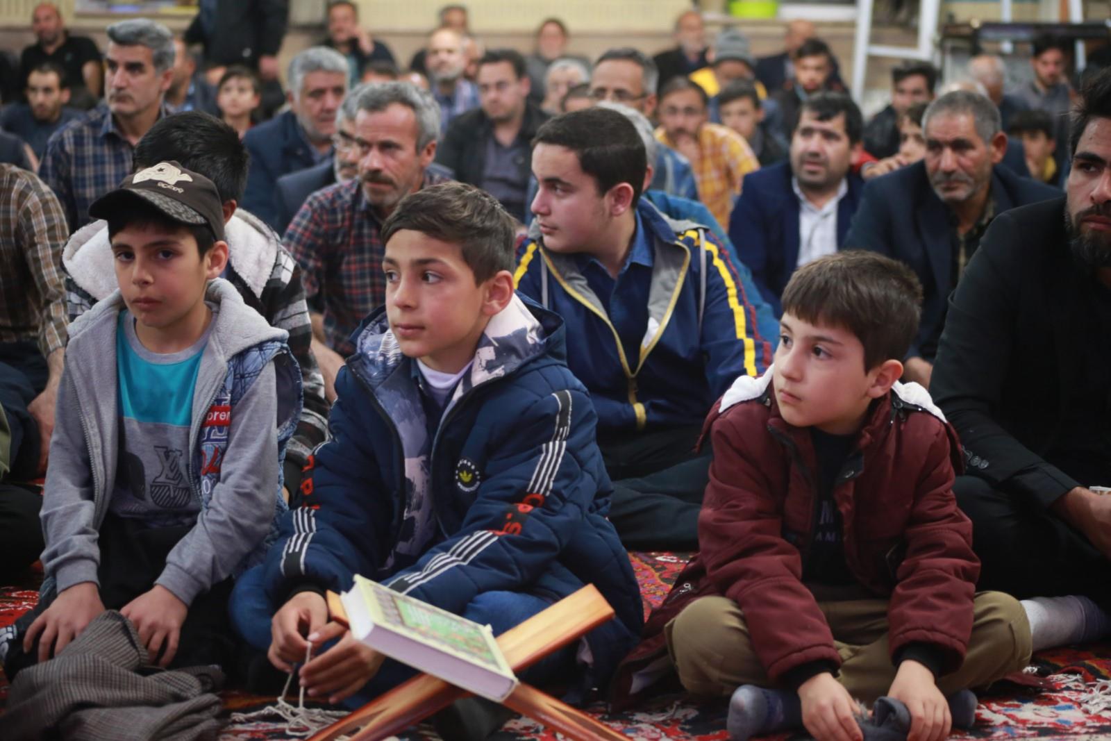 محفل انس با قرآن در روستاي کهنمو از توابع شهرستان اسکو