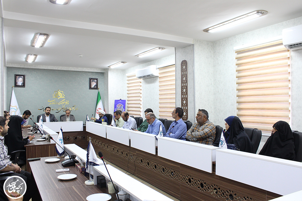 نشست همانديشي مديران کانونهاي مساجد استان با مديرکل فرهنگ و ارشاد اسلامي