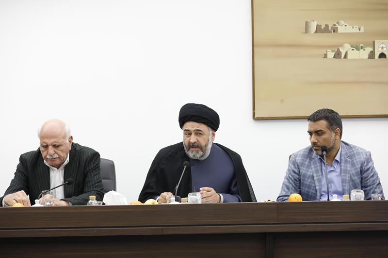 ديدار اعضاء ستاد بزرگداشت دهه کرامت کشور با وزير فرهنگ و ارشاد اسلامي