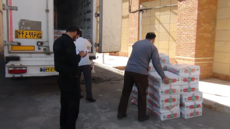 توزيع 1200 بسته گوشت قرباني ماه محرم در اراک