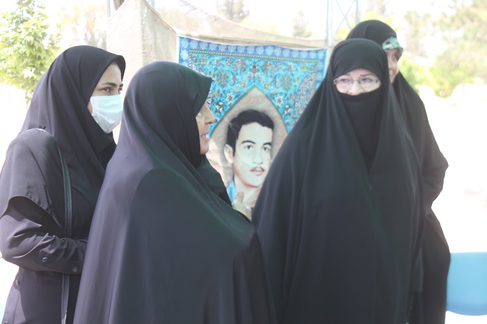 تکريم مادر شهيد«خليل فلک رفعت» با حضور دبير شوراي فرهنگ عمومي کشور