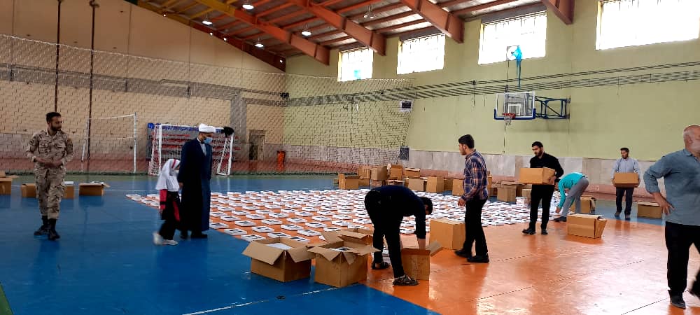 به مناسبت عيد سعيد فطر؛ 1200 بسته شيريني بين خانواده‌هاي نيازمند روستايي بجنورد توزيع شد