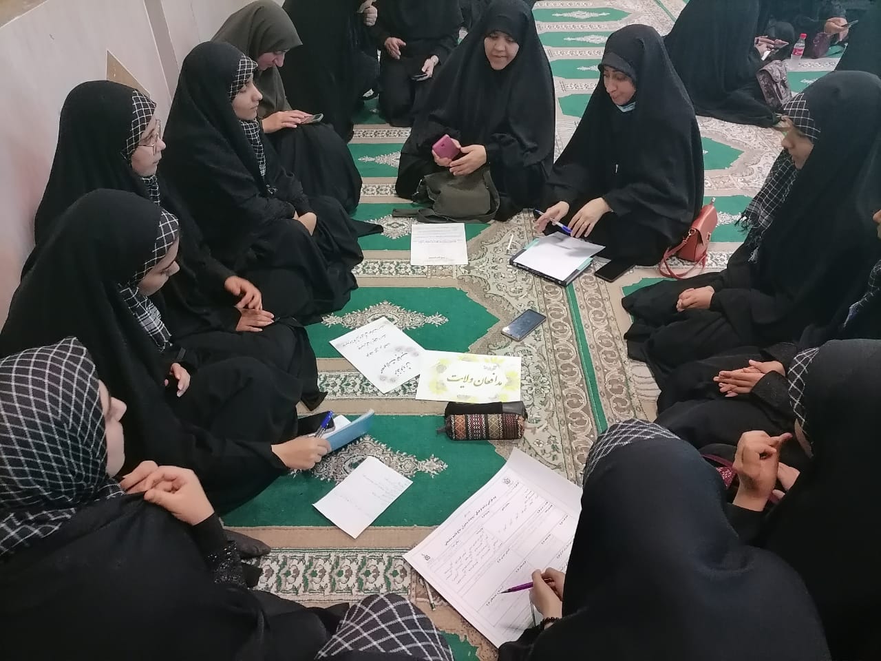 رونمايي از اپليکيشن «مدافعان ولايت» توسط دختران نوجوان مسجدي اسفراين