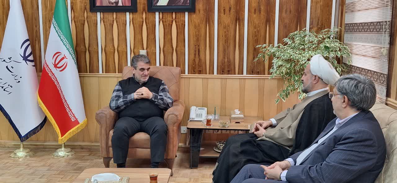 سفر يک روزه مشاور وزير و رئيس ستاد هماهنگي کانون هاي مساجد کشور به استان سمنان