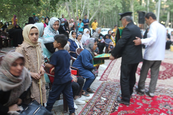 جشن ميلاد امام رضا( ع) در پارک بابا امامان بجنورد  با حضور کاروان زير سايه خورشيد