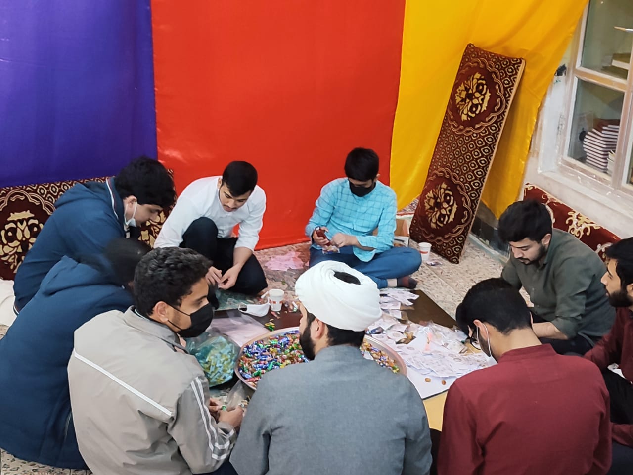 نوجوانان مسجدي به عشق آفتاب مهرباني پذيراي عموم عاشقان مهدوي شدند