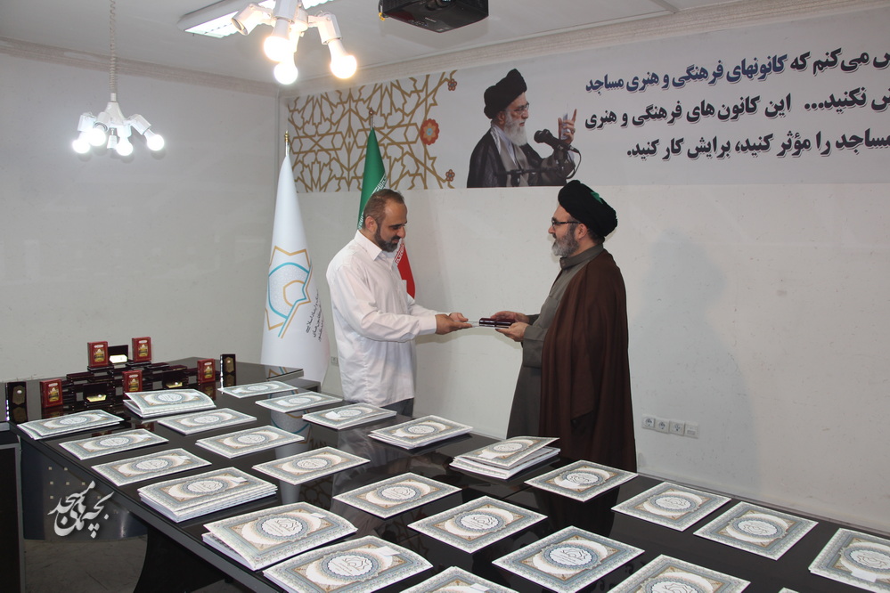 تقدير بچه مسجدي هاي استان قم از 1700 معلم
