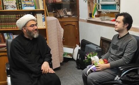 مسلمان شدن يک جوان چيني در مسجدالنبي تهران