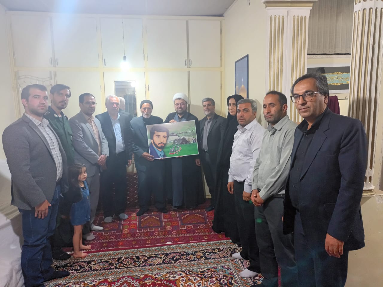 ميزباني کانون مقاومت روستاي شهيد آذرسا از دولتمردان؛ از تکريم خانواده شهدا تا گره گشايي از مشکلات مردم
