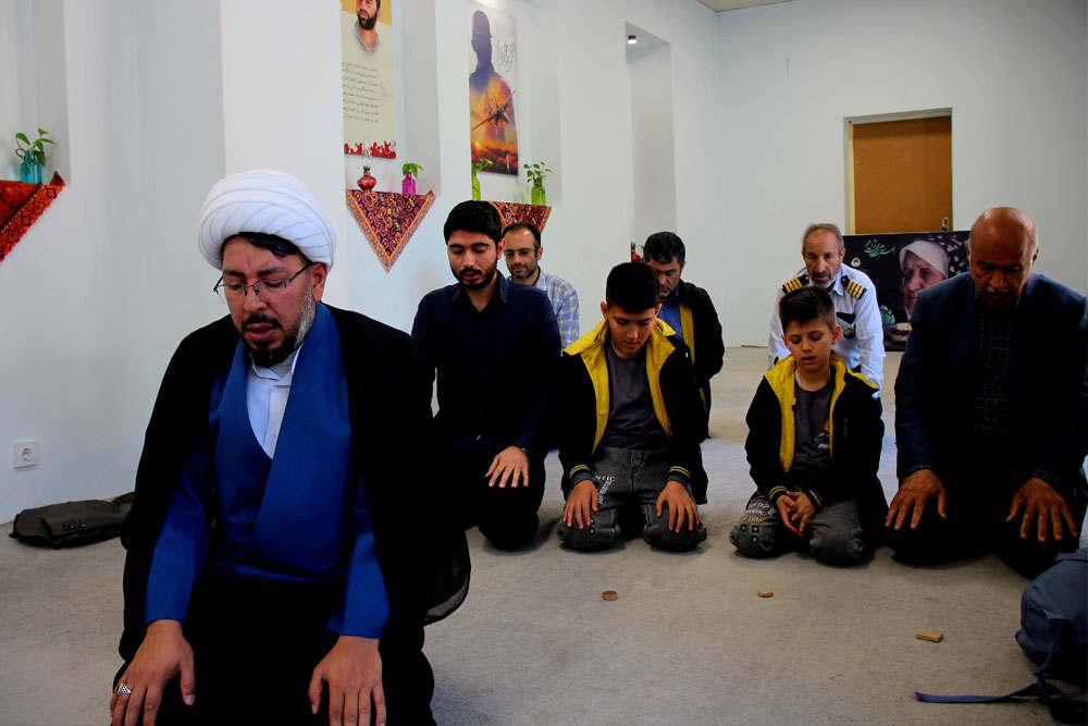 بازديد شرکت کنندگان در مسابقات قرآني مدهامتان از خانه شهيد بابايي در قزوين