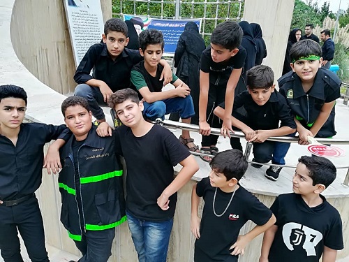 جذب بچه‌های مسجد در کارگاه تولید سایبان‌های برقی و مکانیکی و دوره‌های ورزش ساحلی