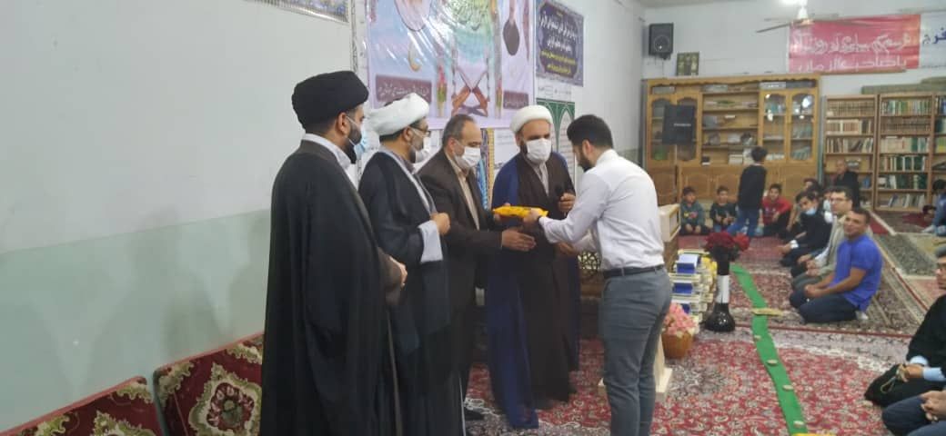 فعالان قرآني کانون هاي فهما در شهرستان چوار استان ايلام تجليل شدند