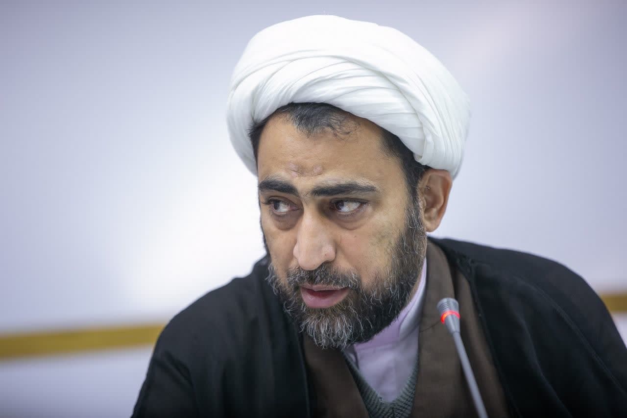 هم زمان با دهه کرامت؛ مسابقه کتاب‌خوانی ویژه اعضای کانون مسجد در کرمانشاه برگزار می شود