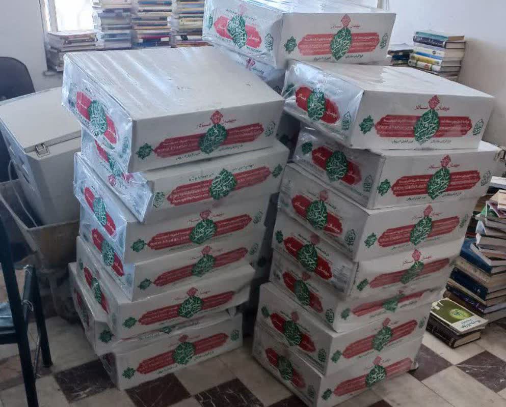 ۱۲۰۰ بسته گوشت قرباني بين اعضاي کانون‌هاي مساجد کردستان توزيع شد