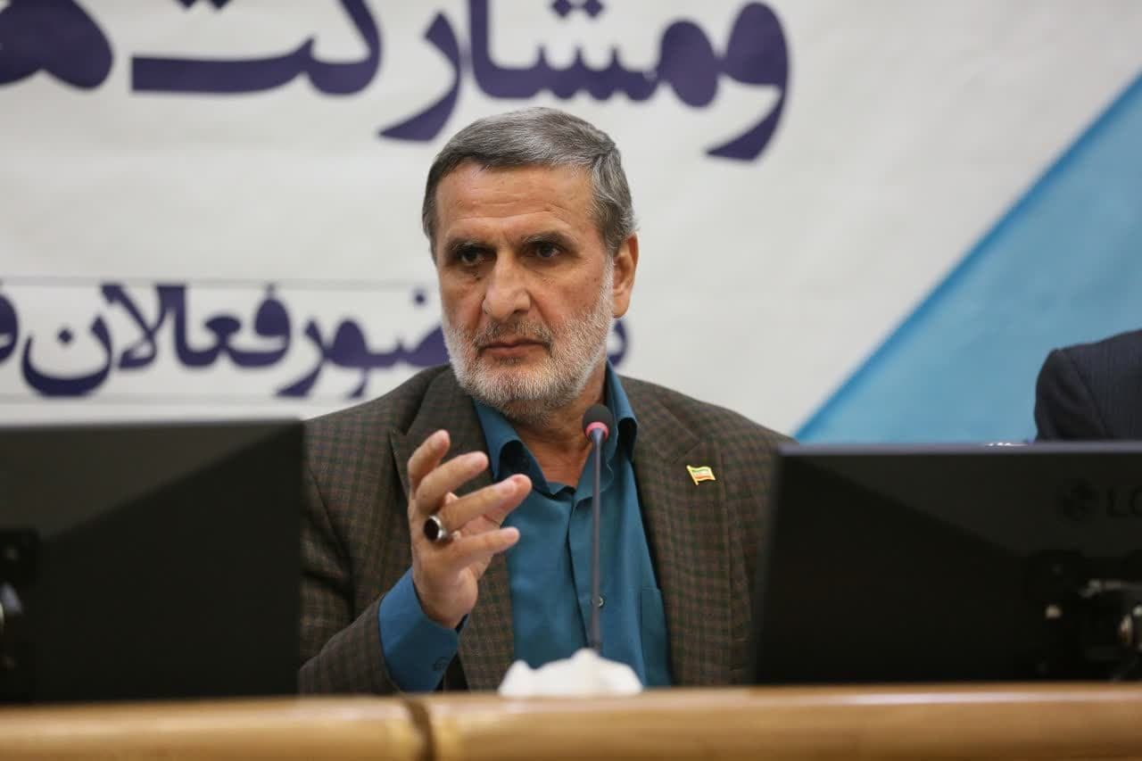 تشکلها و سازمانهاي مردمنهاد سنگ محک و حلقههاي مياني حکمراني هستند