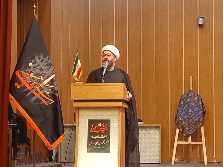 مسجد محله بايد کانون نشاط و پناهگاه امن نسل جوان باشد