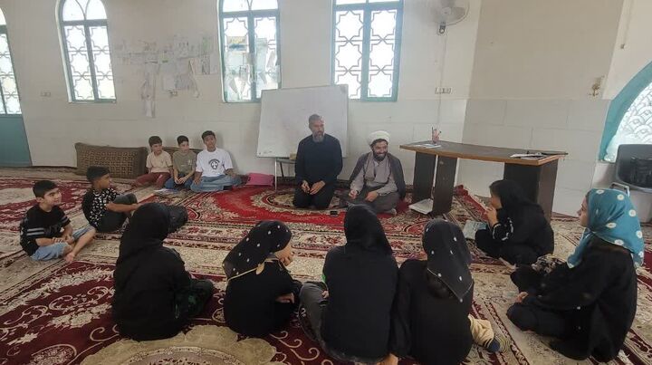 از جعفريه تا باقرآباد؛ حرکت خودجوش مدير يک کانون مسجدي براي آموزش کودکان روستا
